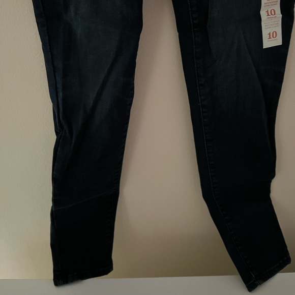 Mid-Rise Rockstar Super-Skinny Jeans - Picture 4 of 6